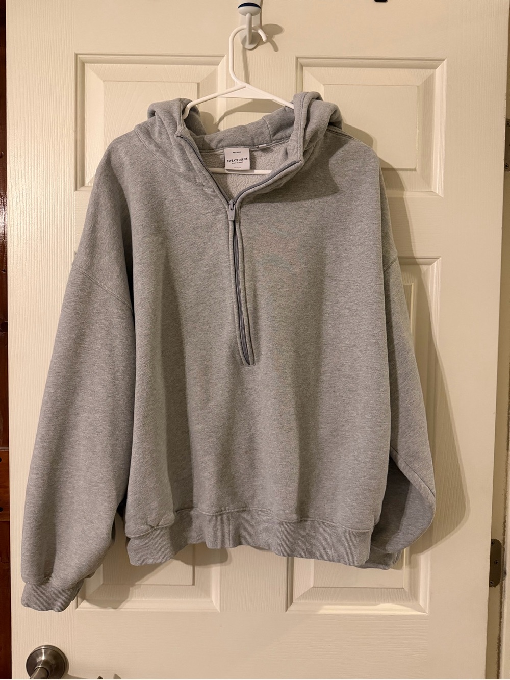 Aritzia Mega Fit Half Zip Hoodie - size L